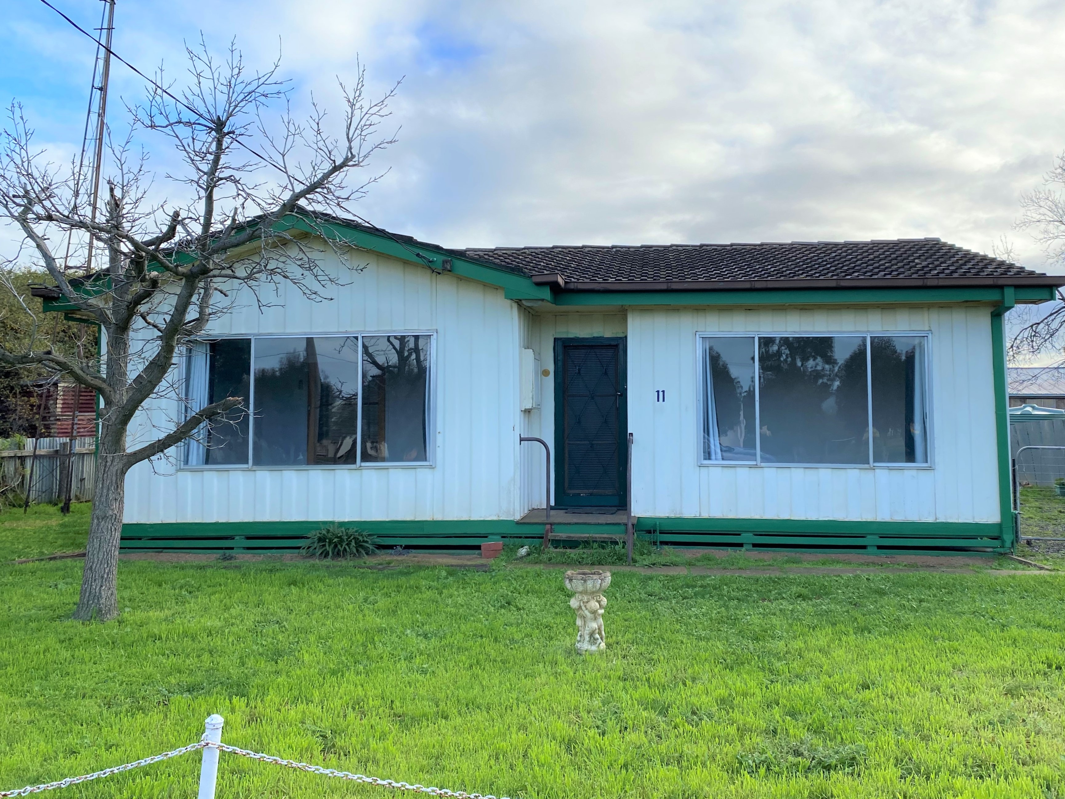 11 Hoban Street, WATCHEM VIC 3482