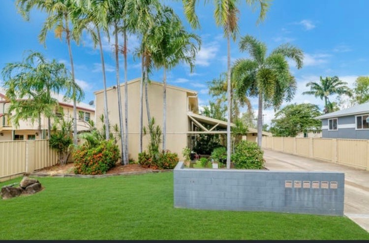 3 / 12 Richmond Street, HERMIT PARK QLD 4812