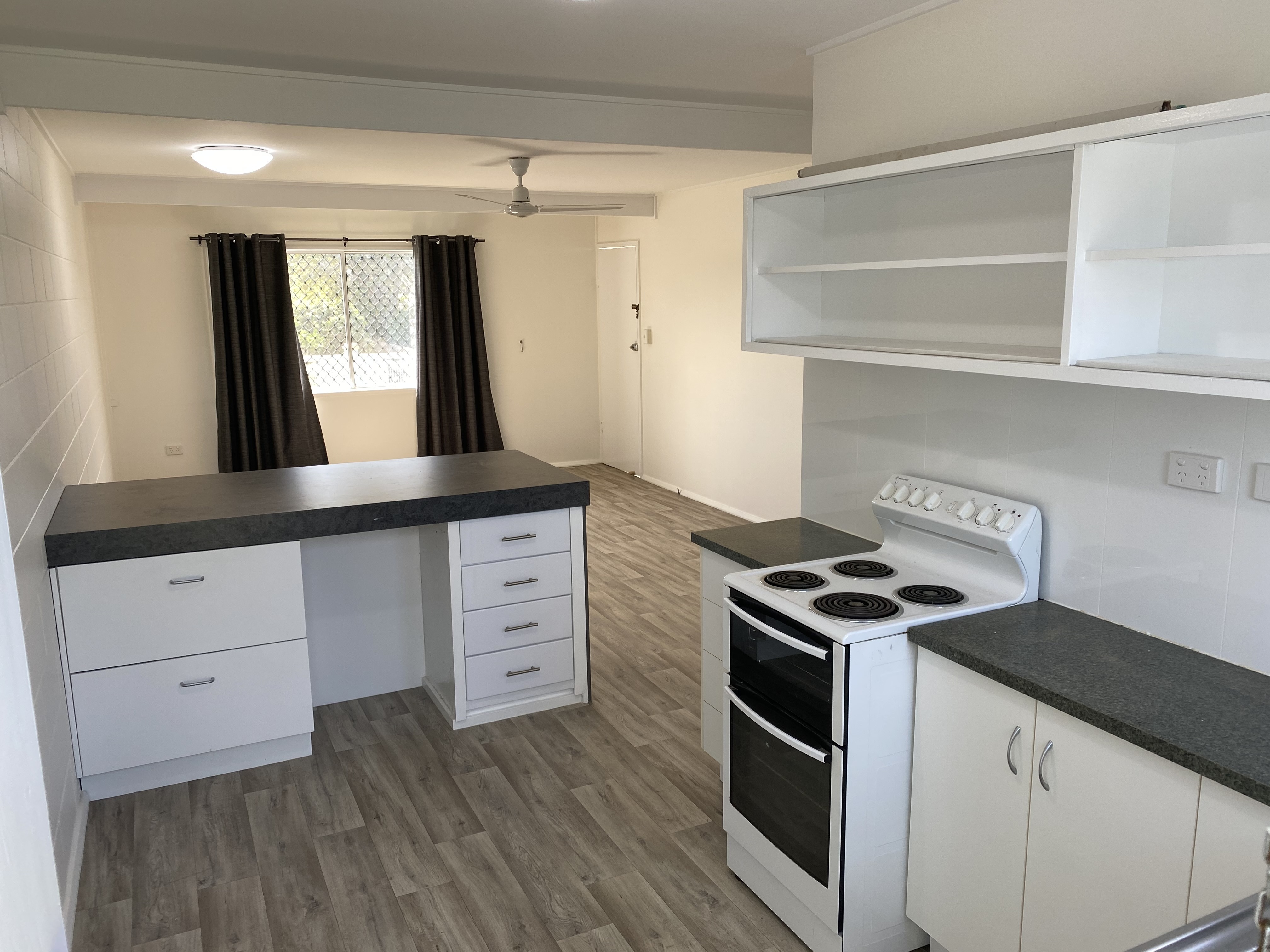 Unit 1 / 14 Staaten St, PIMLICO QLD 4812