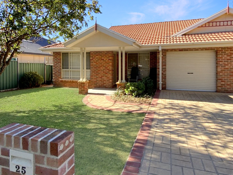 25 Underwood Street, FORBES NSW 2871