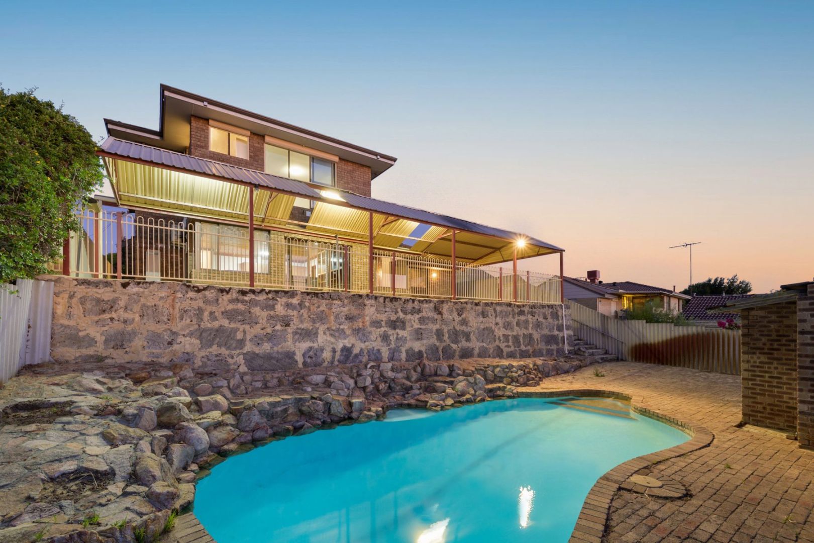 15 Tresise Street Carine WA 6020