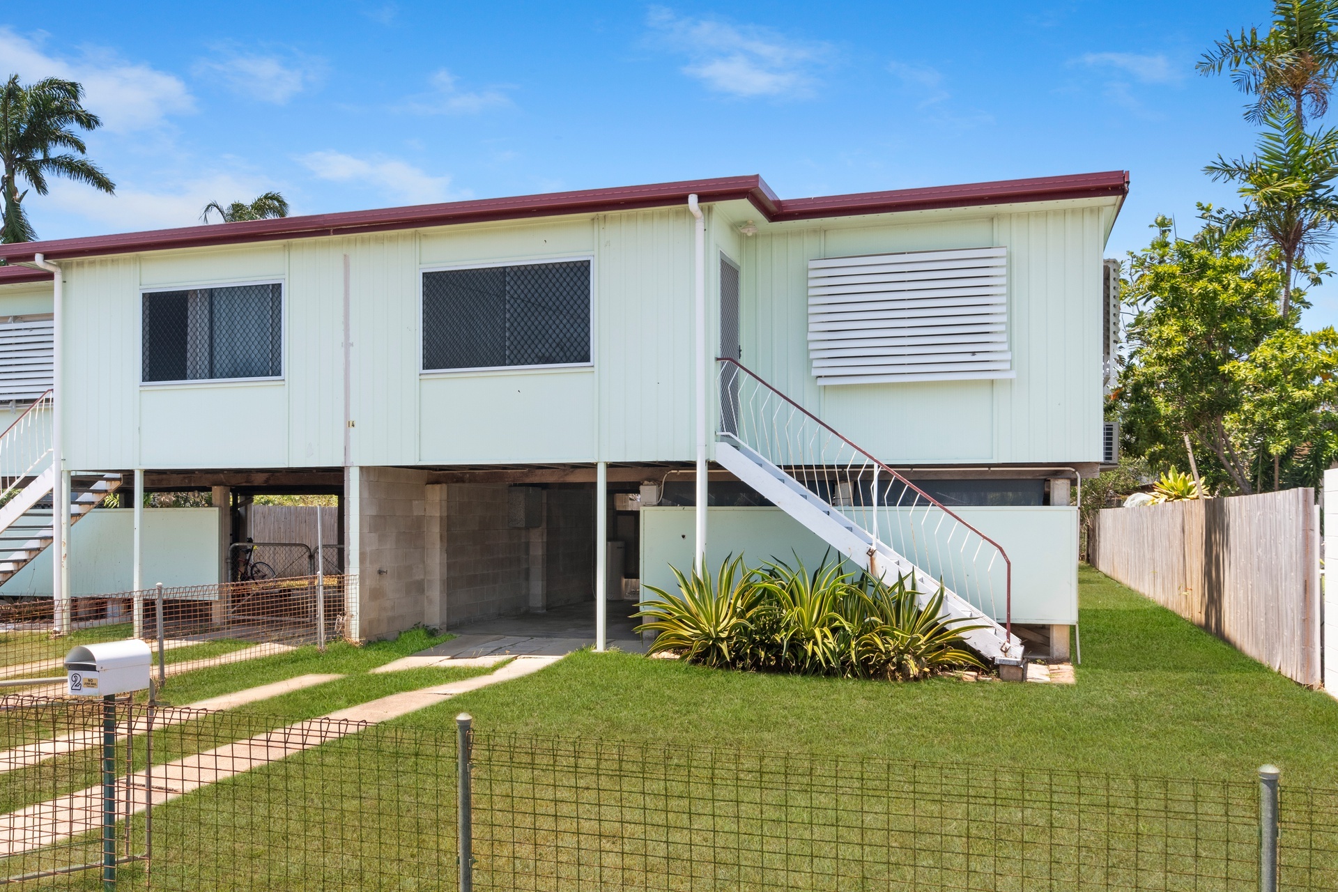 Unit 2 / 14 Staaten St, PIMLICO QLD 4812