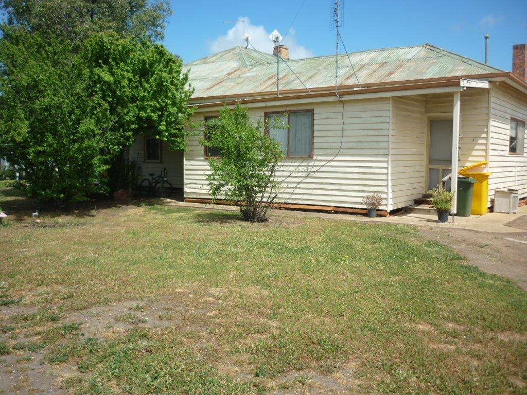 4 / 6 Comyn Street, MURTOA VIC 3390