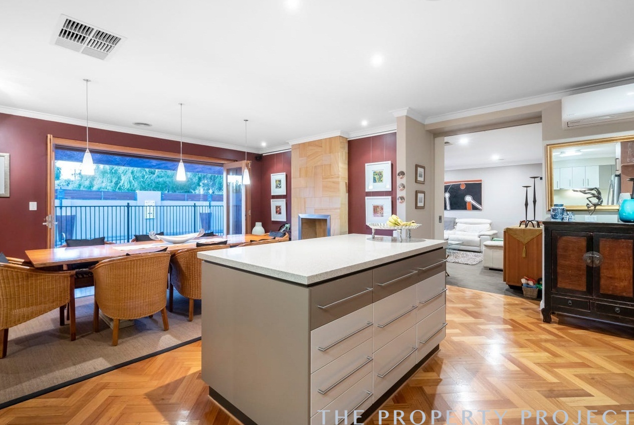 16 Vernon Street Trigg WA 6029