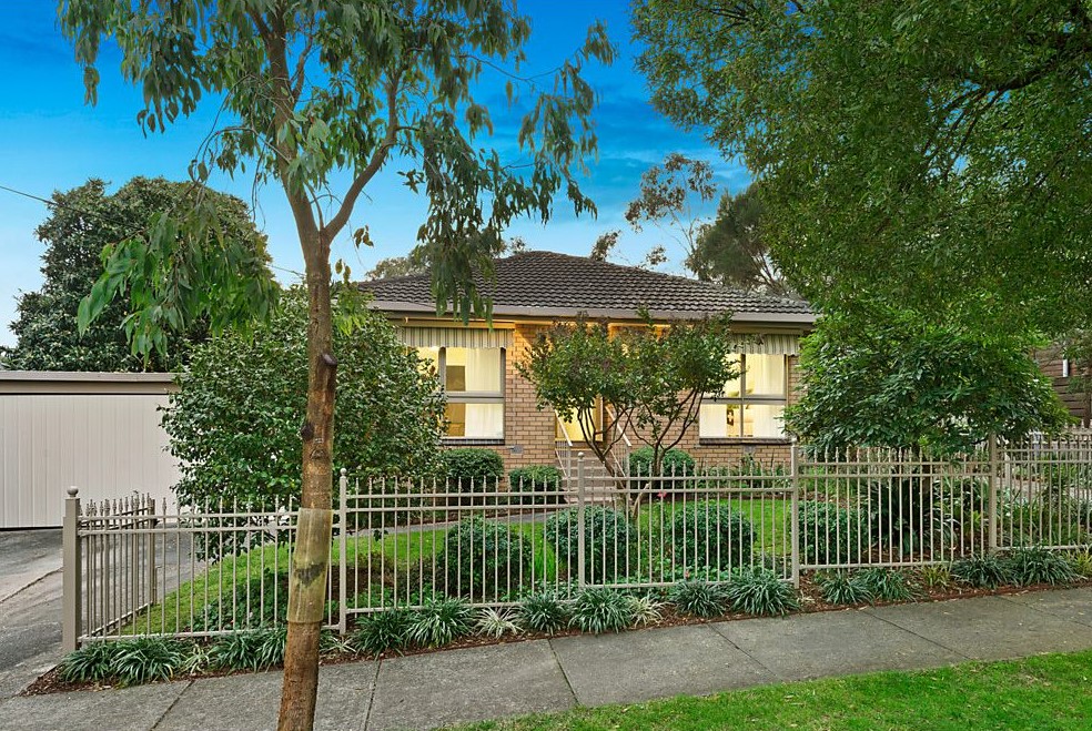 1 / 10 Oliver Avenue, BLACKBURN VIC 3130