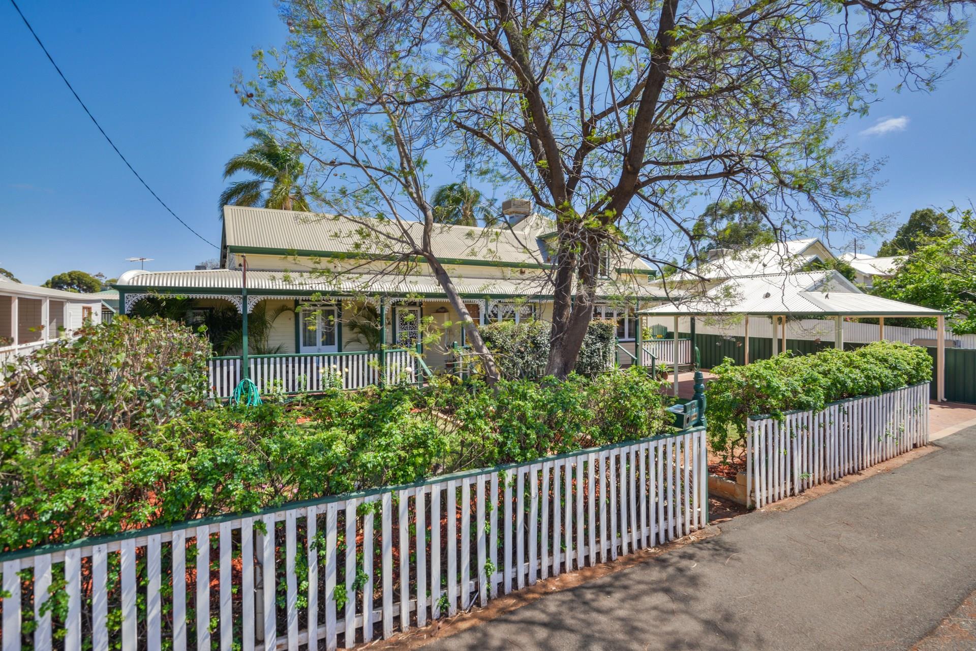 36 Ward Street, LAMINGTON WA 6430