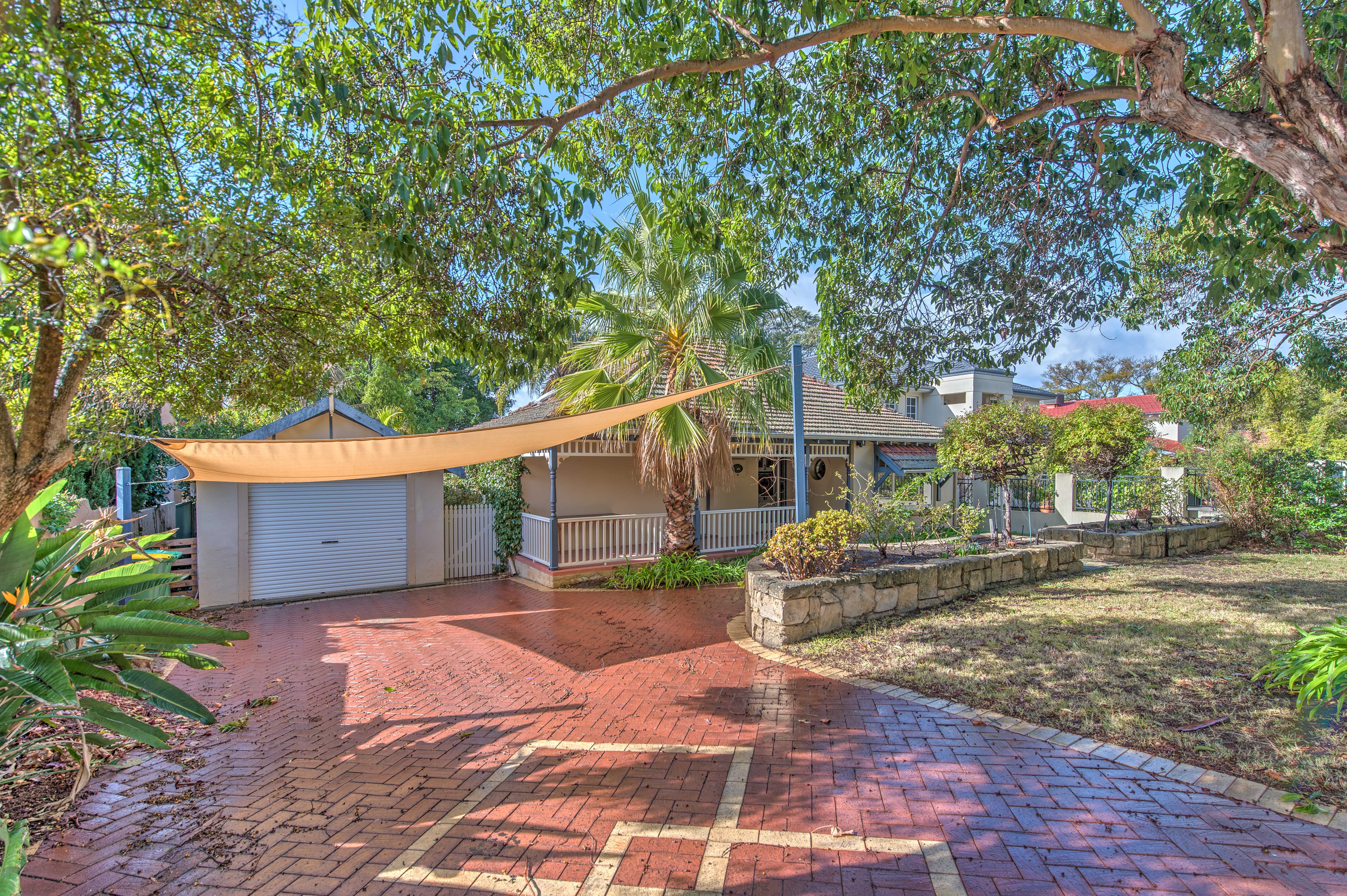 96 Archdeacon Street Nedlands WA 6009