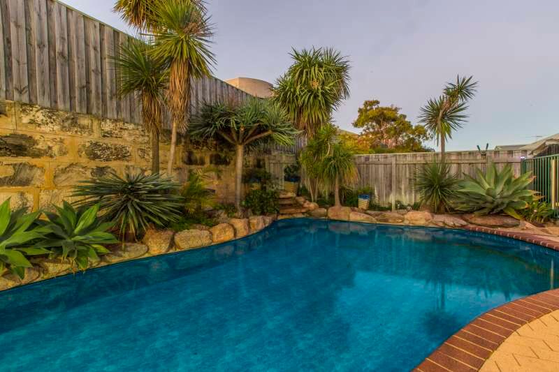 2 Hermite Rise Sorrento WA 6020