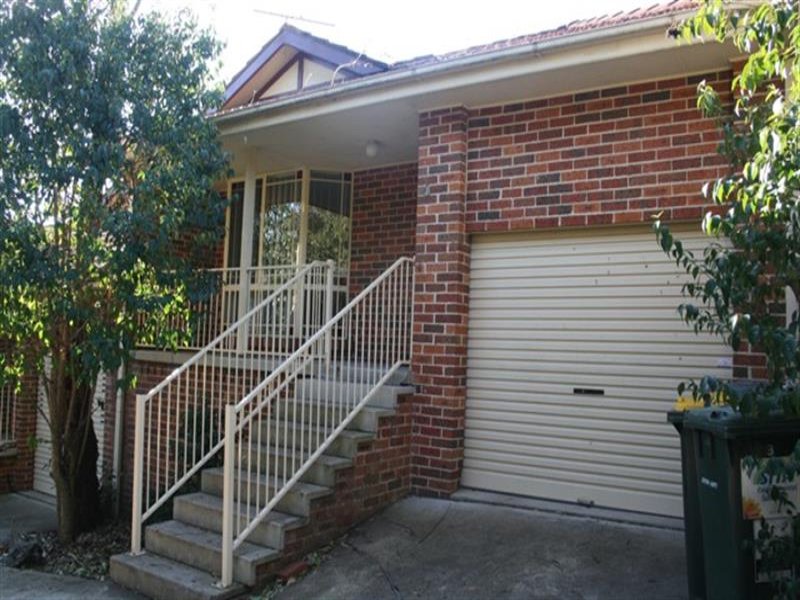 3 / 11 Townson Ave, LEUMEAH NSW 2560