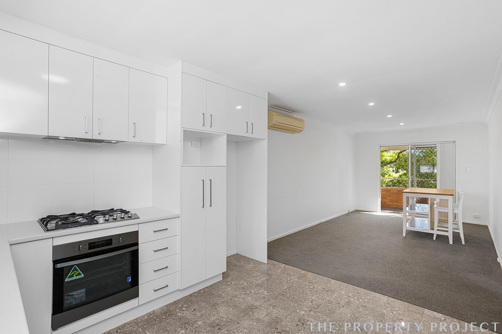 11 143 Edinboro Street Joondanna WA 6060
