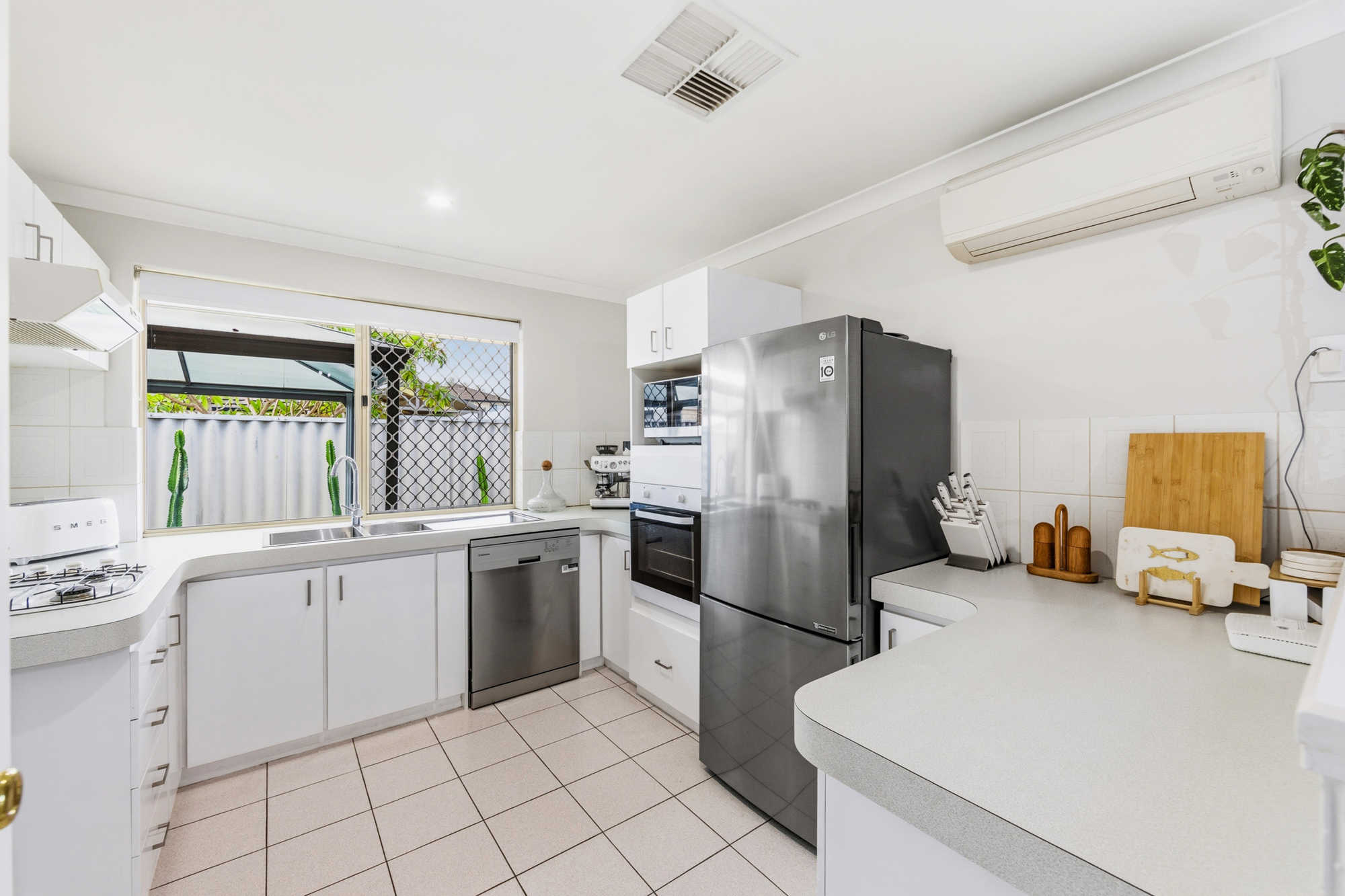 3 146 Shakespeare Ave Yokine WA 6060