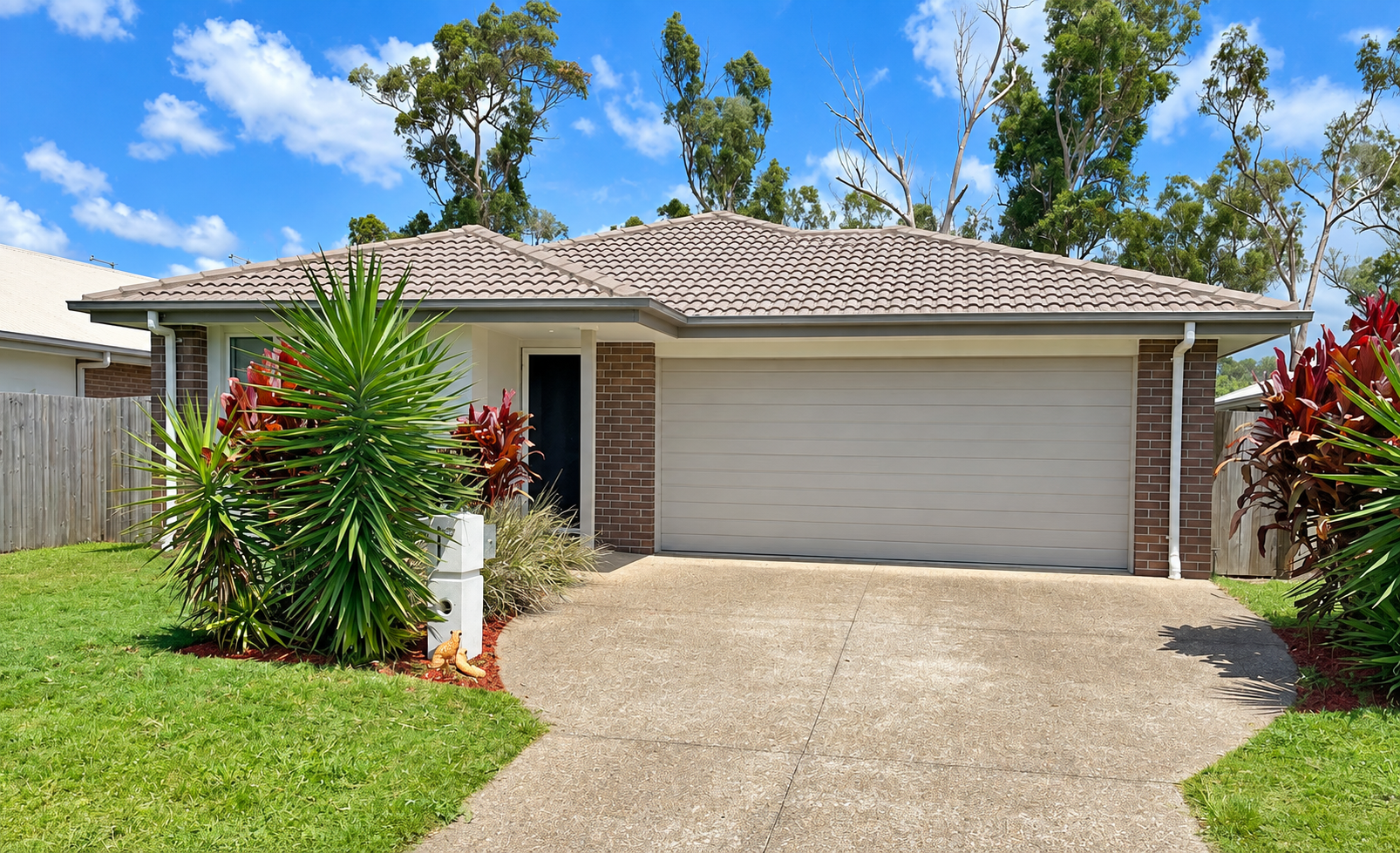 10 Daintree Ct, PARK RIDGE QLD 4125