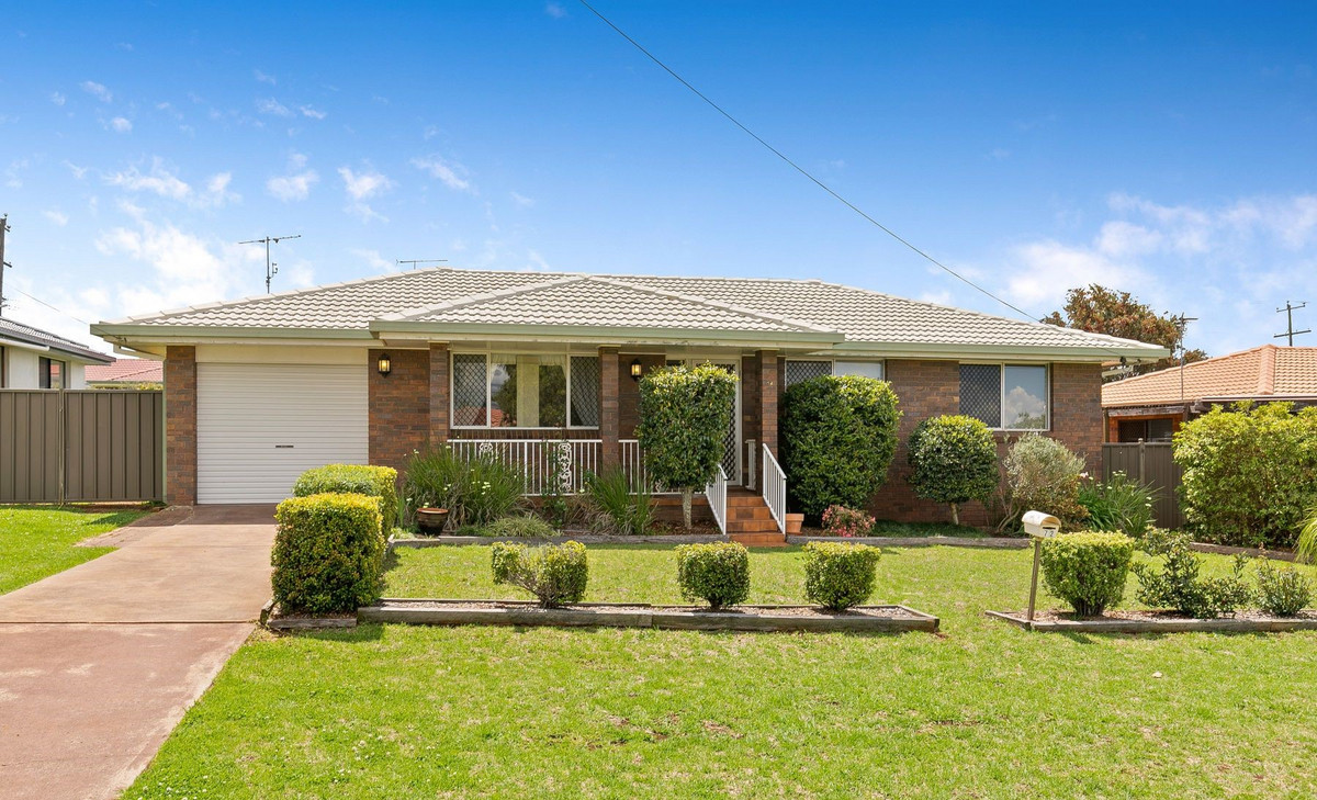 72 Jennifer Crescent, DARLING HEIGHTS QLD 4350