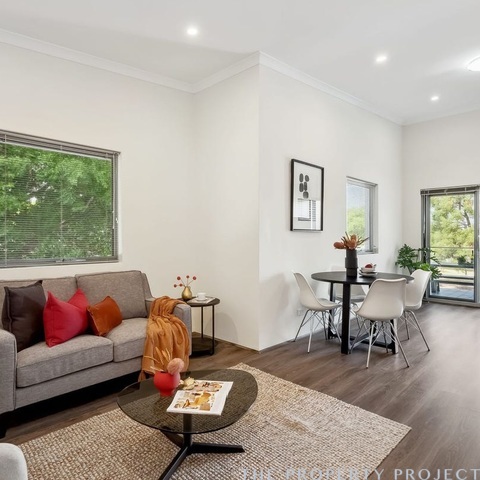 4 17 Sussex St Nollamara WA 6061