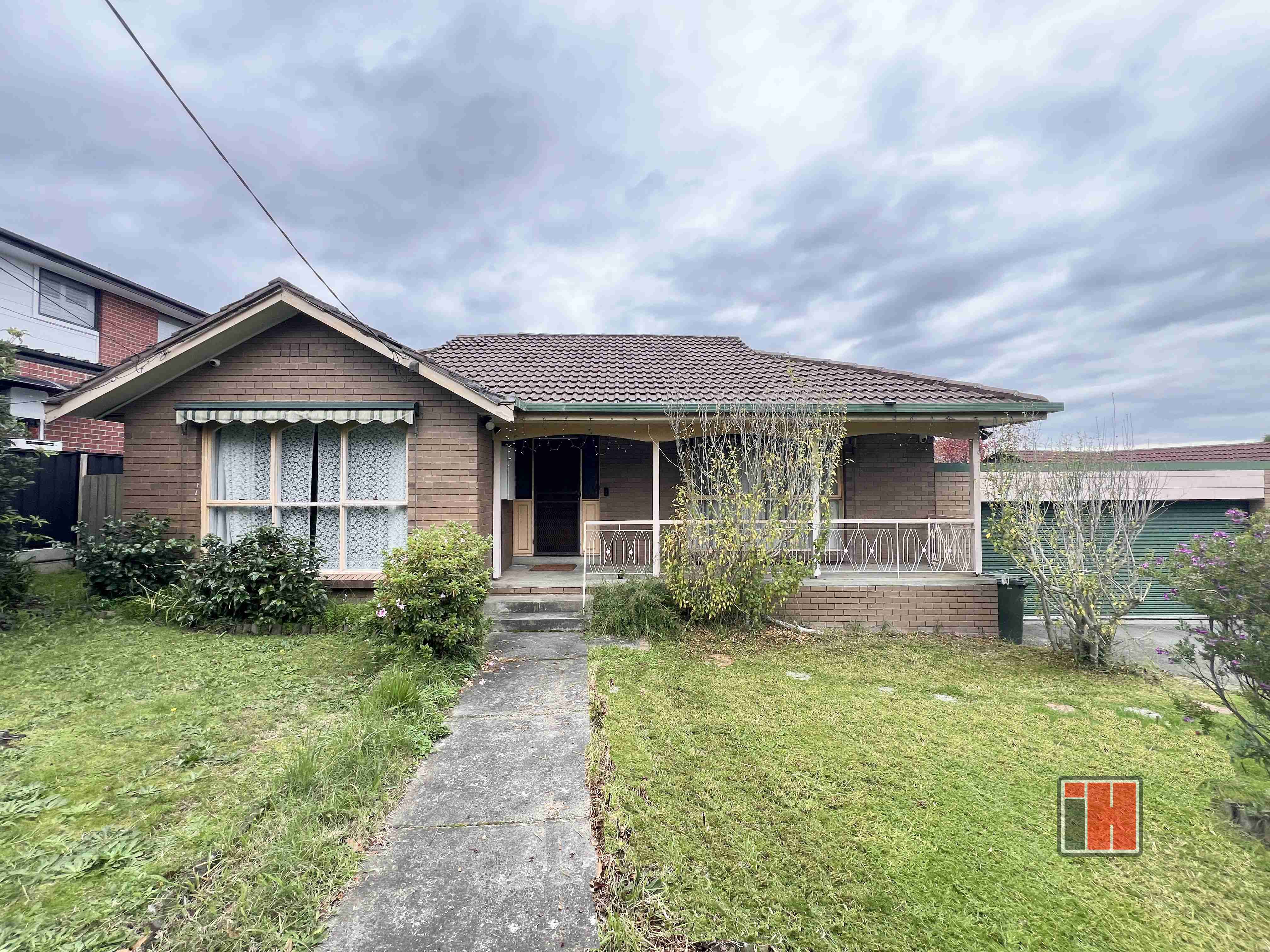 52 Rosemar Circuit, VIEWBANK VIC 3084