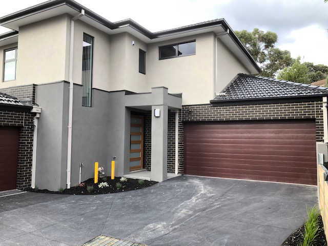 2 / 32 Blackburn Road, DONCASTER EAST VIC 3109
