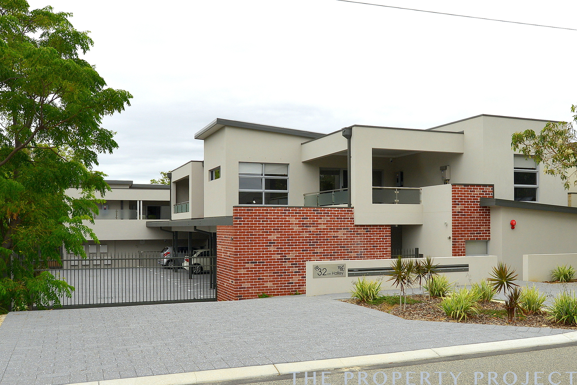 8 32 Halley Street Innaloo WA 6018