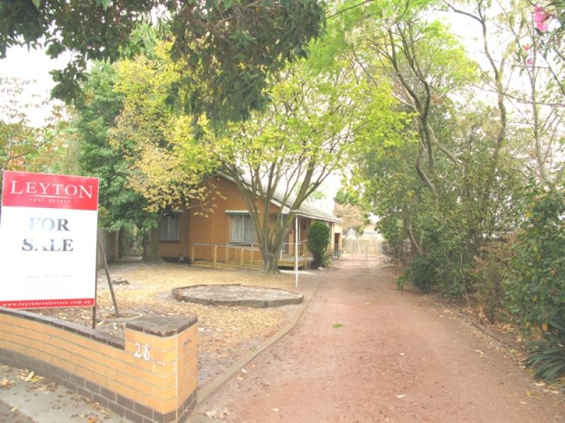 28 Glenwood Drive, SPRINGVALE SOUTH VIC 3172