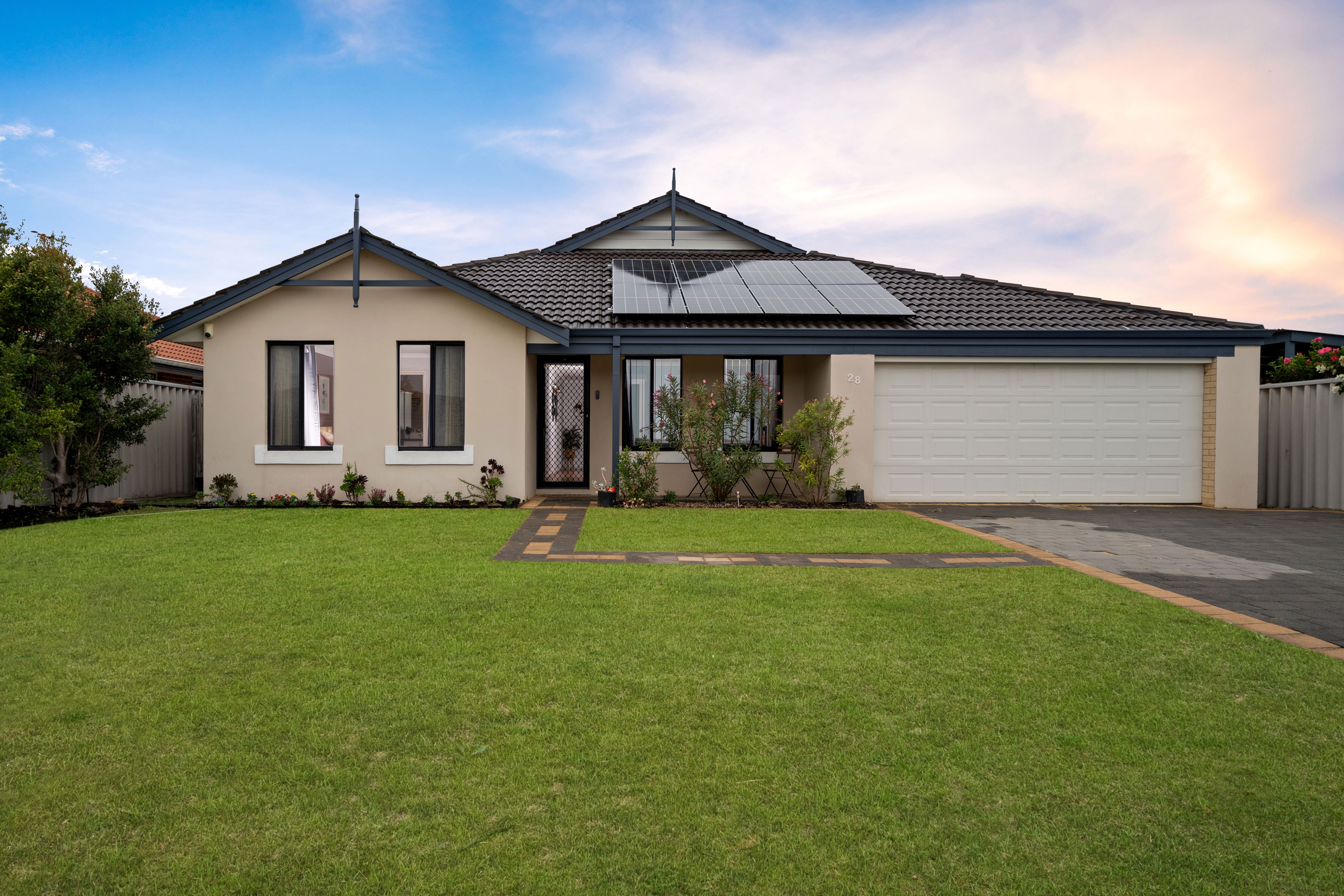 28 Compar Road, BANKSIA GROVE WA 6031