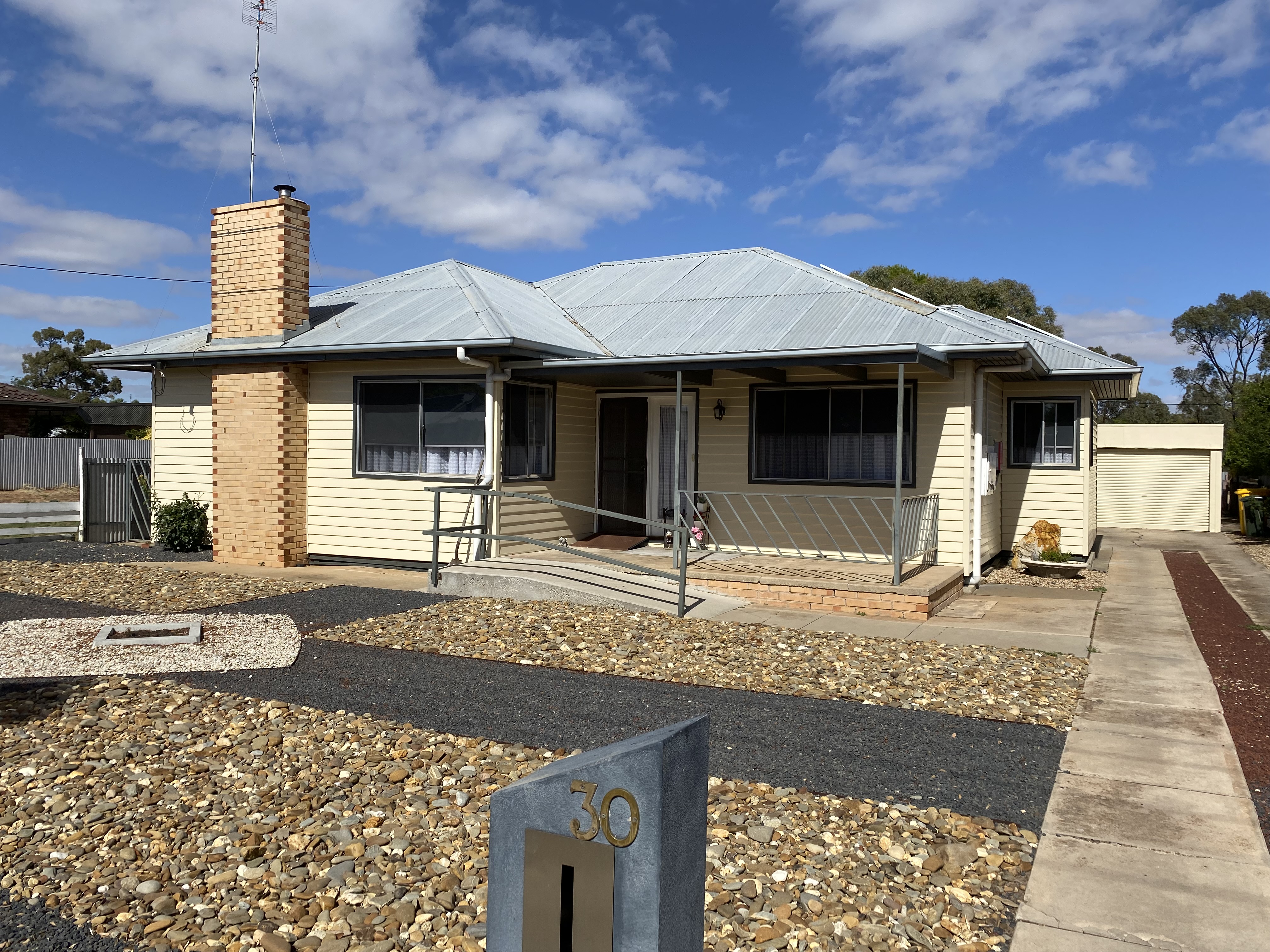 30 Campbell Street, WARRACKNABEAL VIC 3393