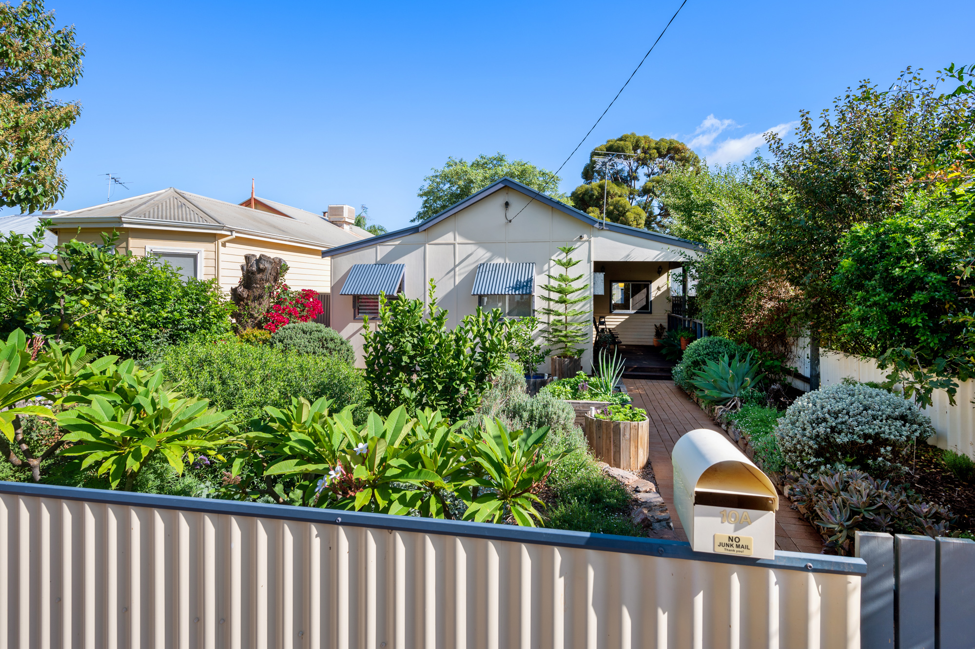 10A Addis Street, LAMINGTON WA 6430