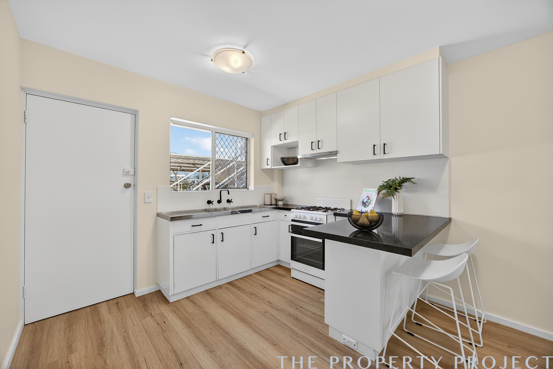 2 143 Edinboro Street Joondanna WA 6060