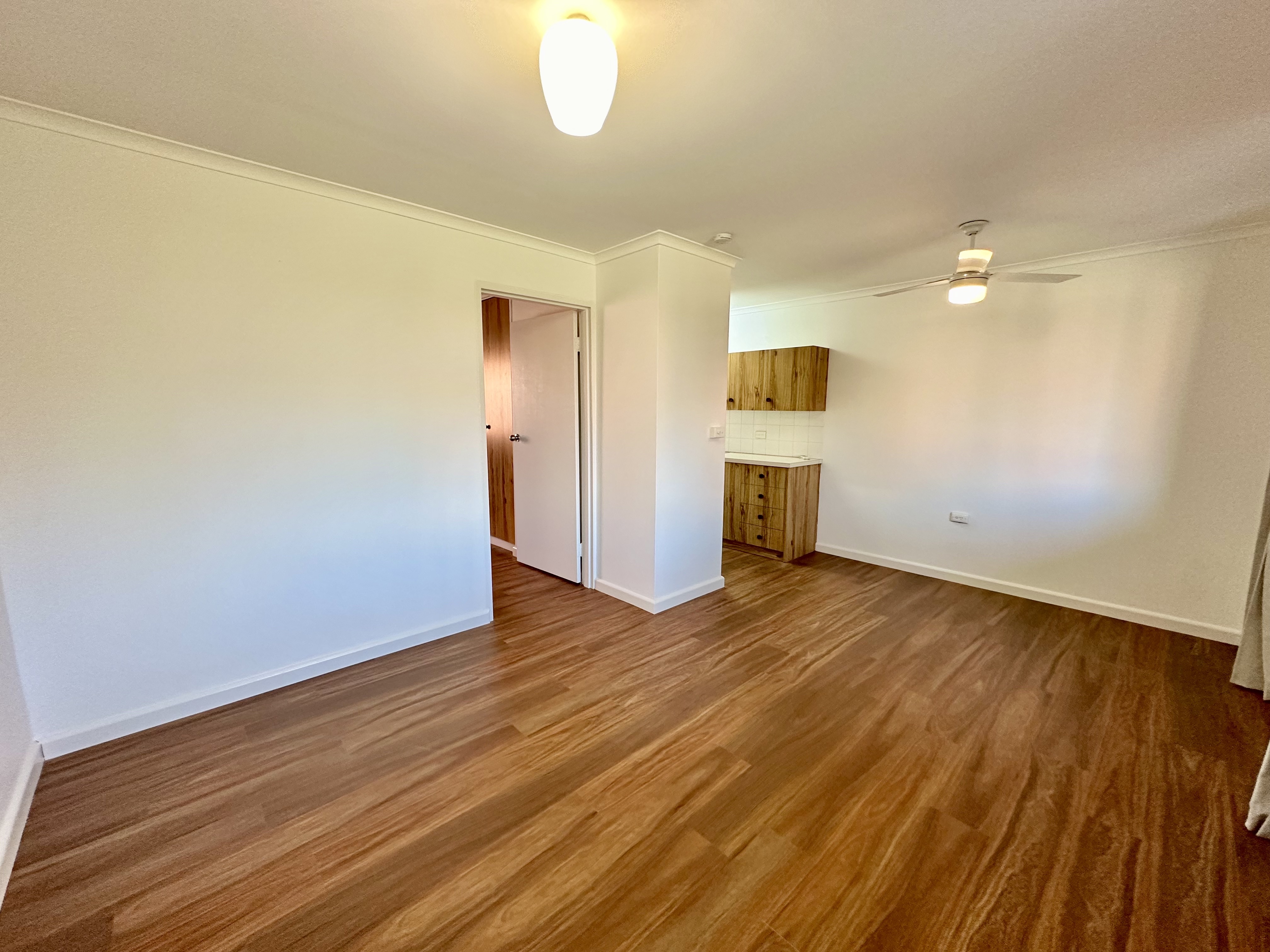 9 / 424 Poictiers Street, DENILIQUIN NSW 2710