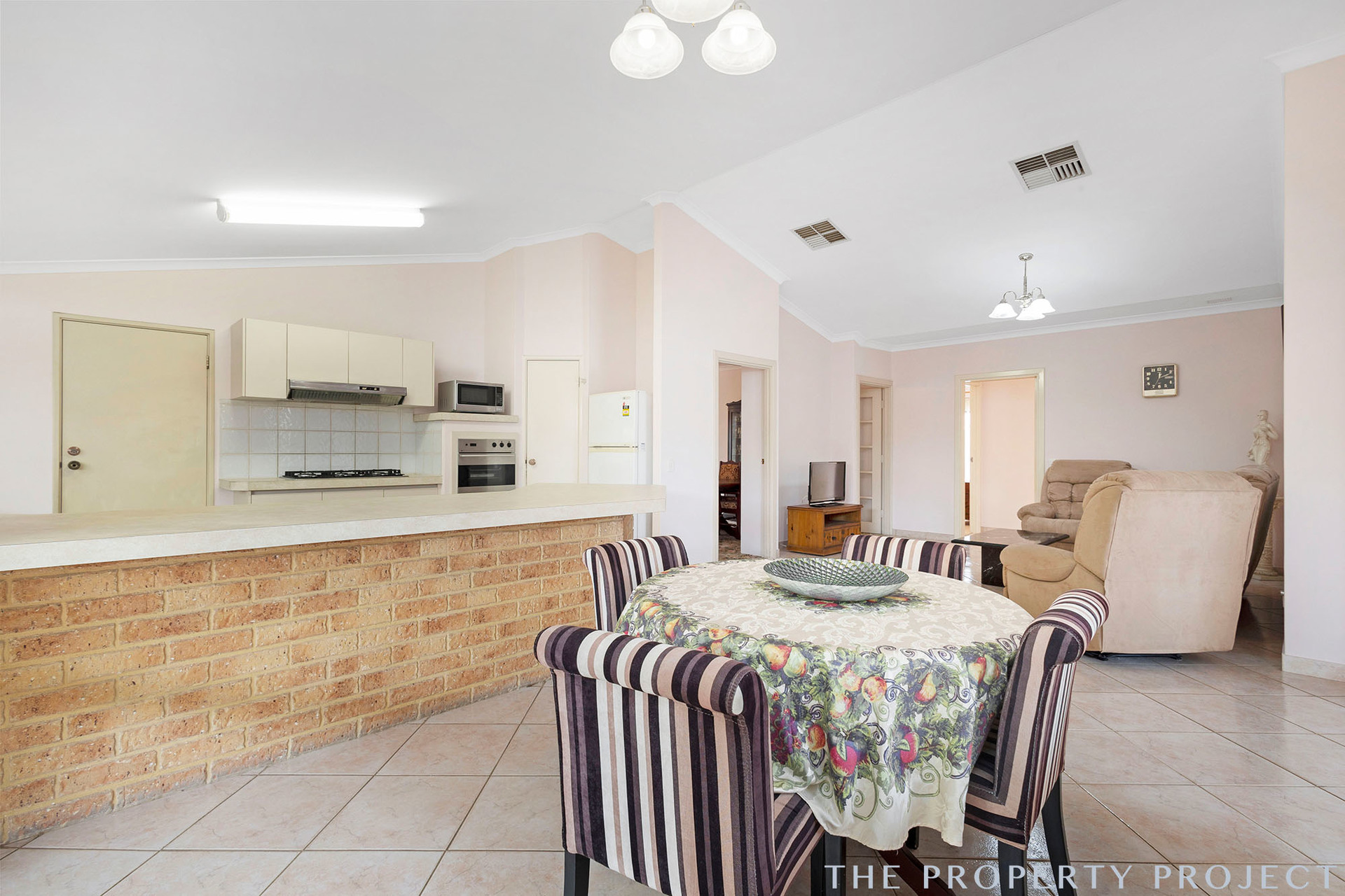 54 Woodhouse Circuit Canning Vale WA 6155