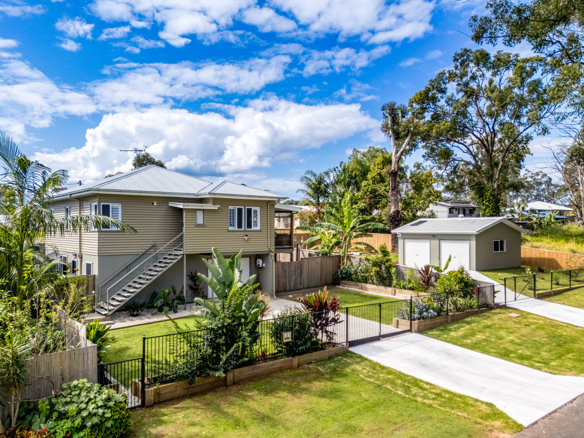 15-17 Dempsey Street, RUSSELL ISLAND QLD 4184