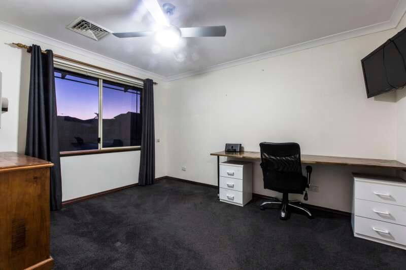 2 Hermite Rise Sorrento WA 6020