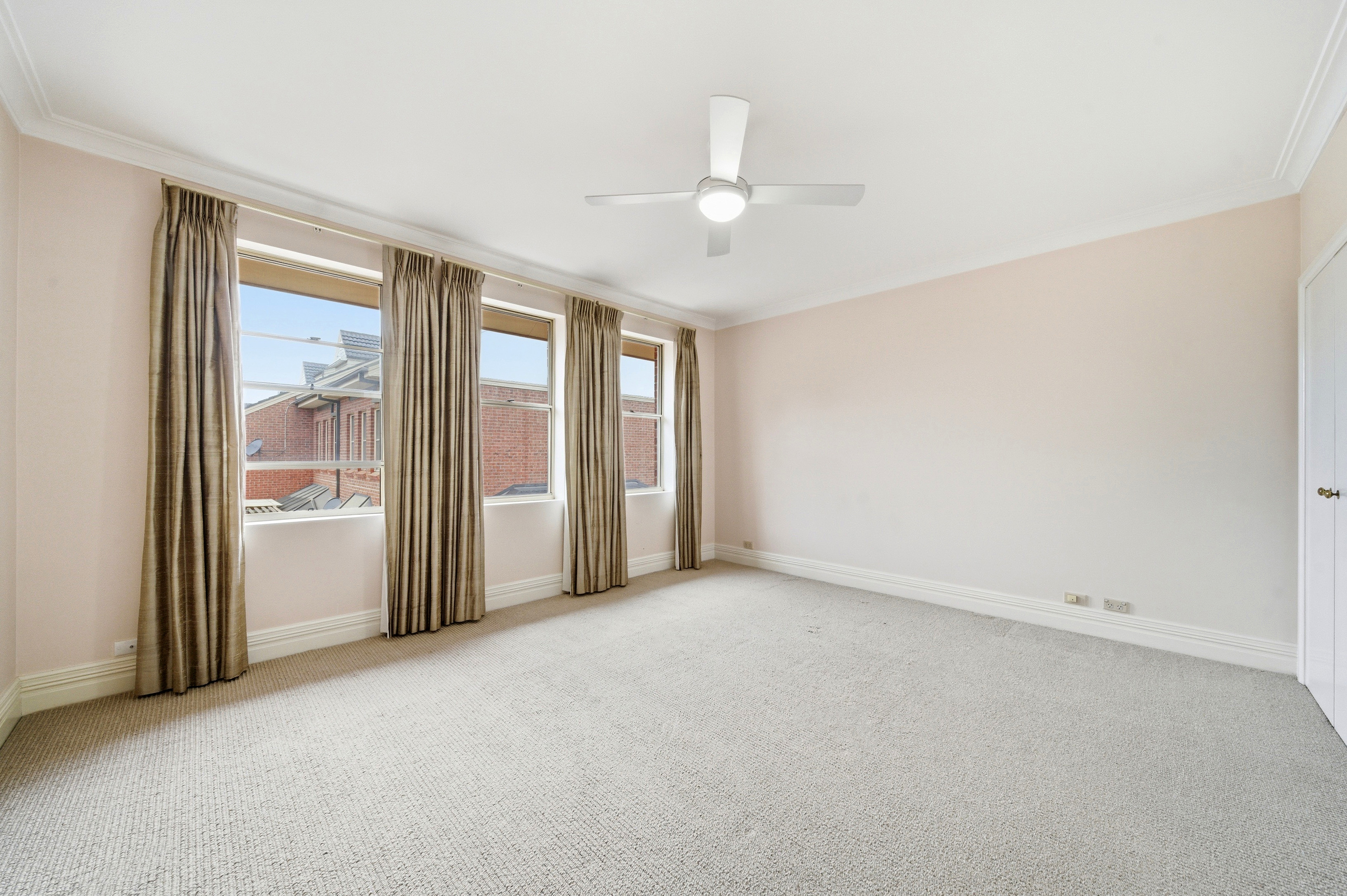 7/3 Ovens Street, Griffith, photo 8