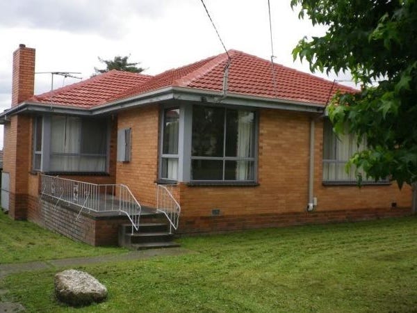 15 Moona Street, BURWOOD EAST VIC 3151