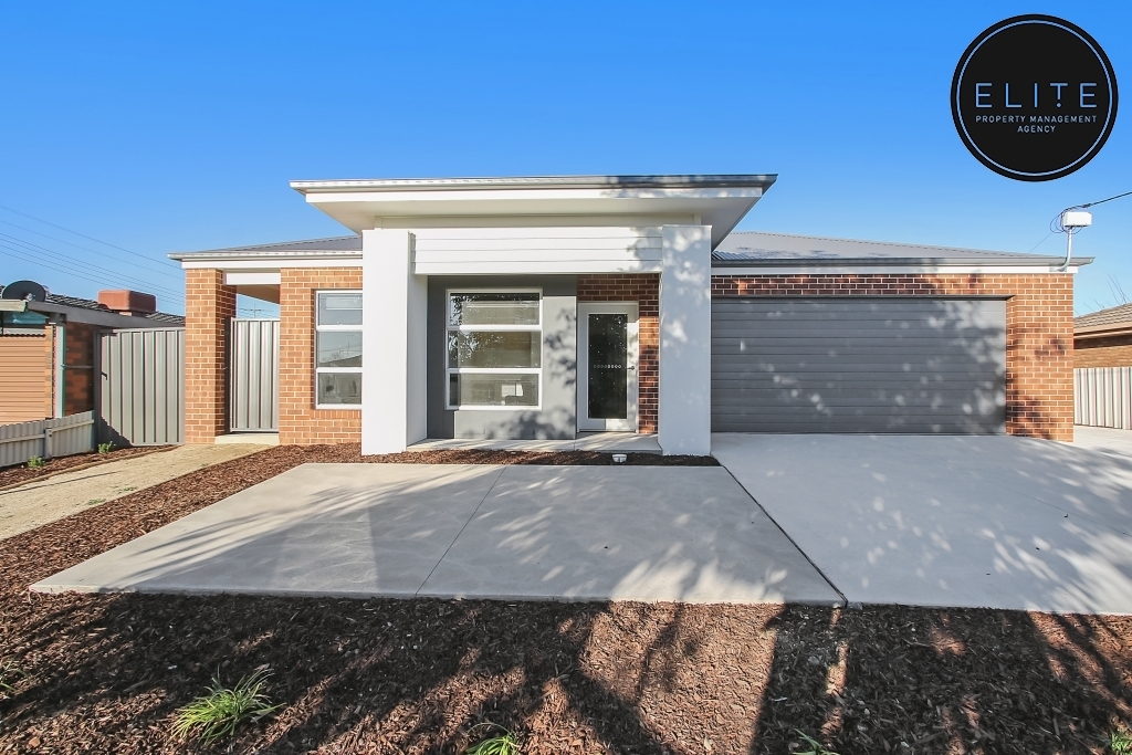 3 / 2 Pitmedden Drive, WEST WODONGA VIC 3690