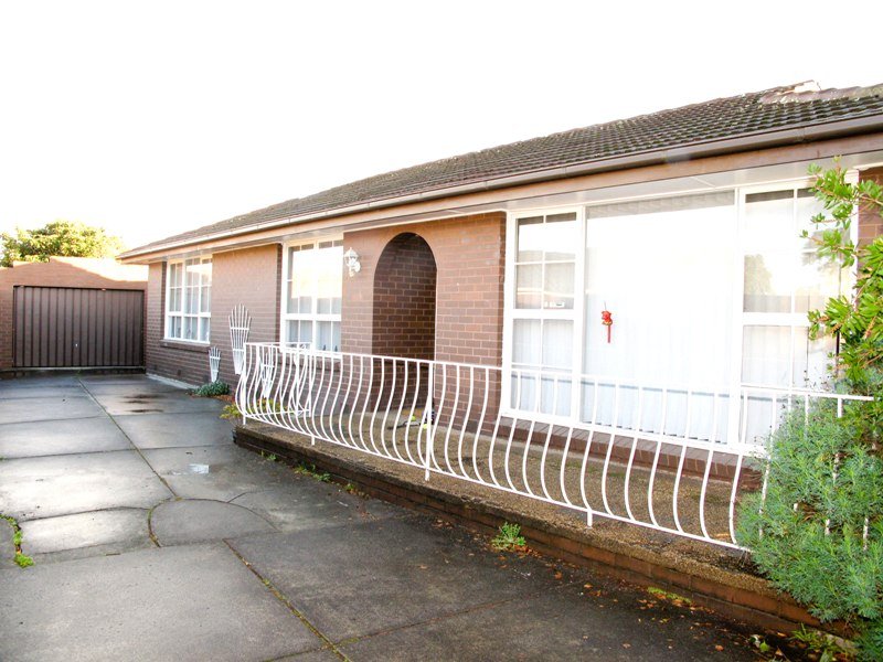 8 Dianne Court, SPRINGVALE SOUTH VIC 3172