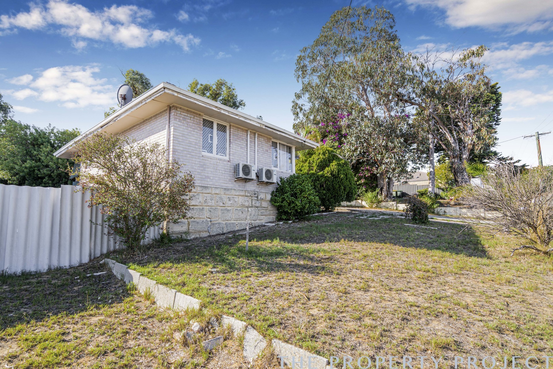 19 Barrows Way Balga WA 6061