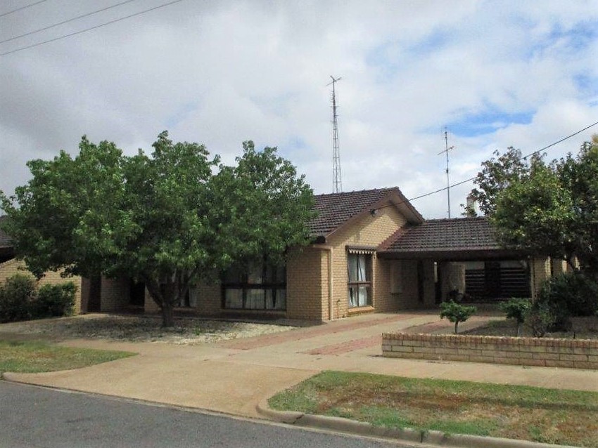 12 Walker Street, DONALD VIC 3480