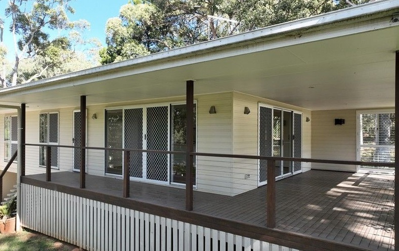 17 Hemp Hill Road, RUSSELL ISLAND QLD 4184