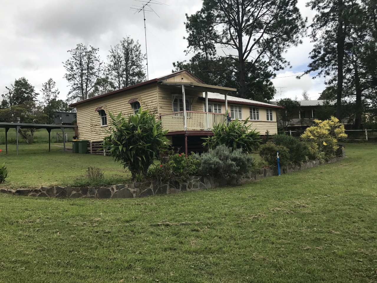 1 William Street, CROWS NEST QLD 4355