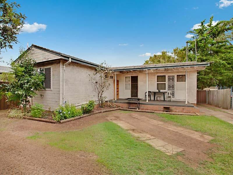 33 Turimetta Ave, LEUMEAH NSW 2560
