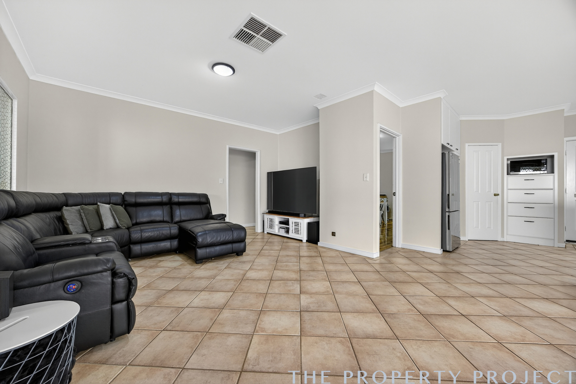 17 The Oval Madeley WA 6065