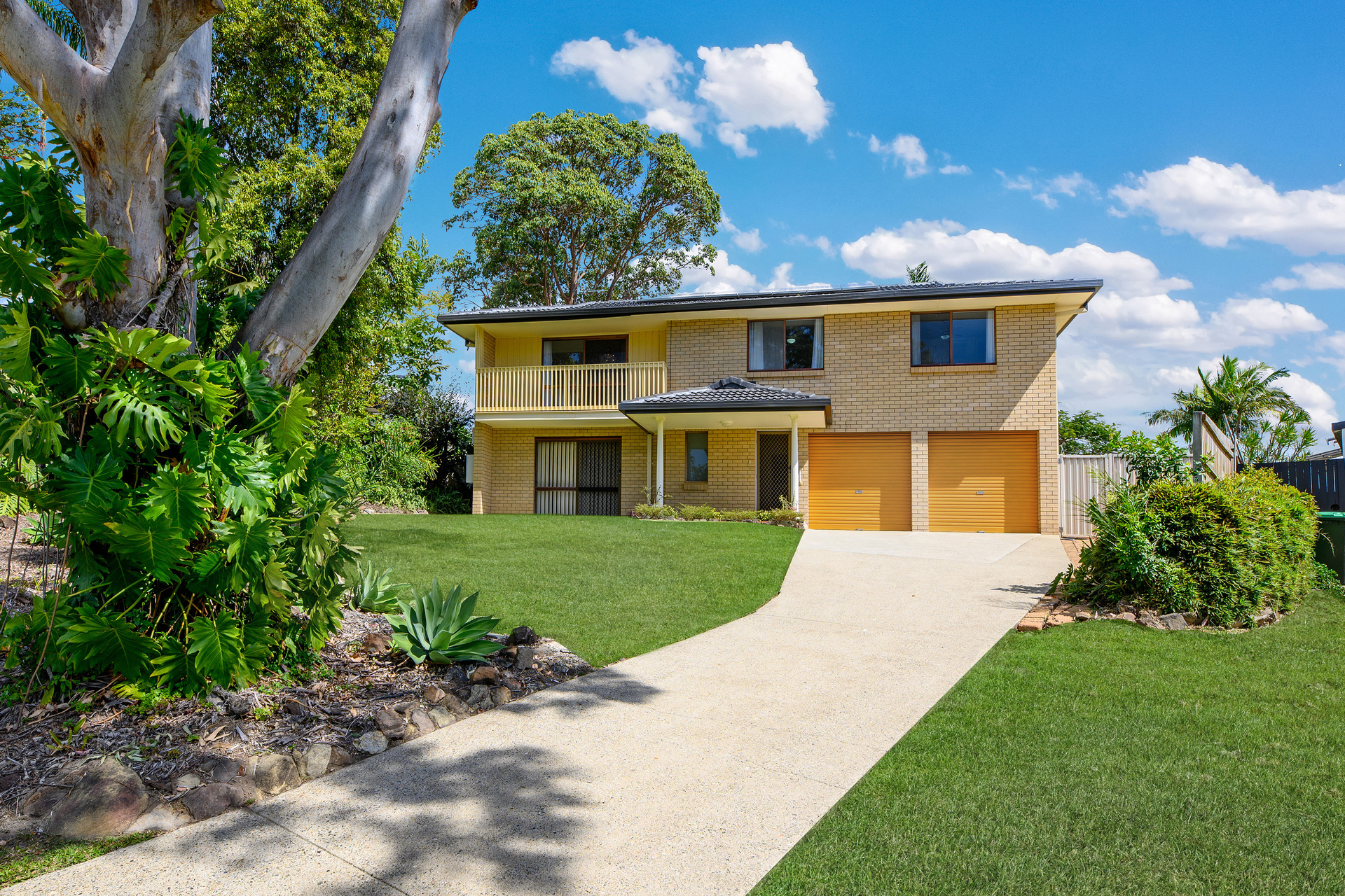4 Mara Court, ASHMORE QLD 4214