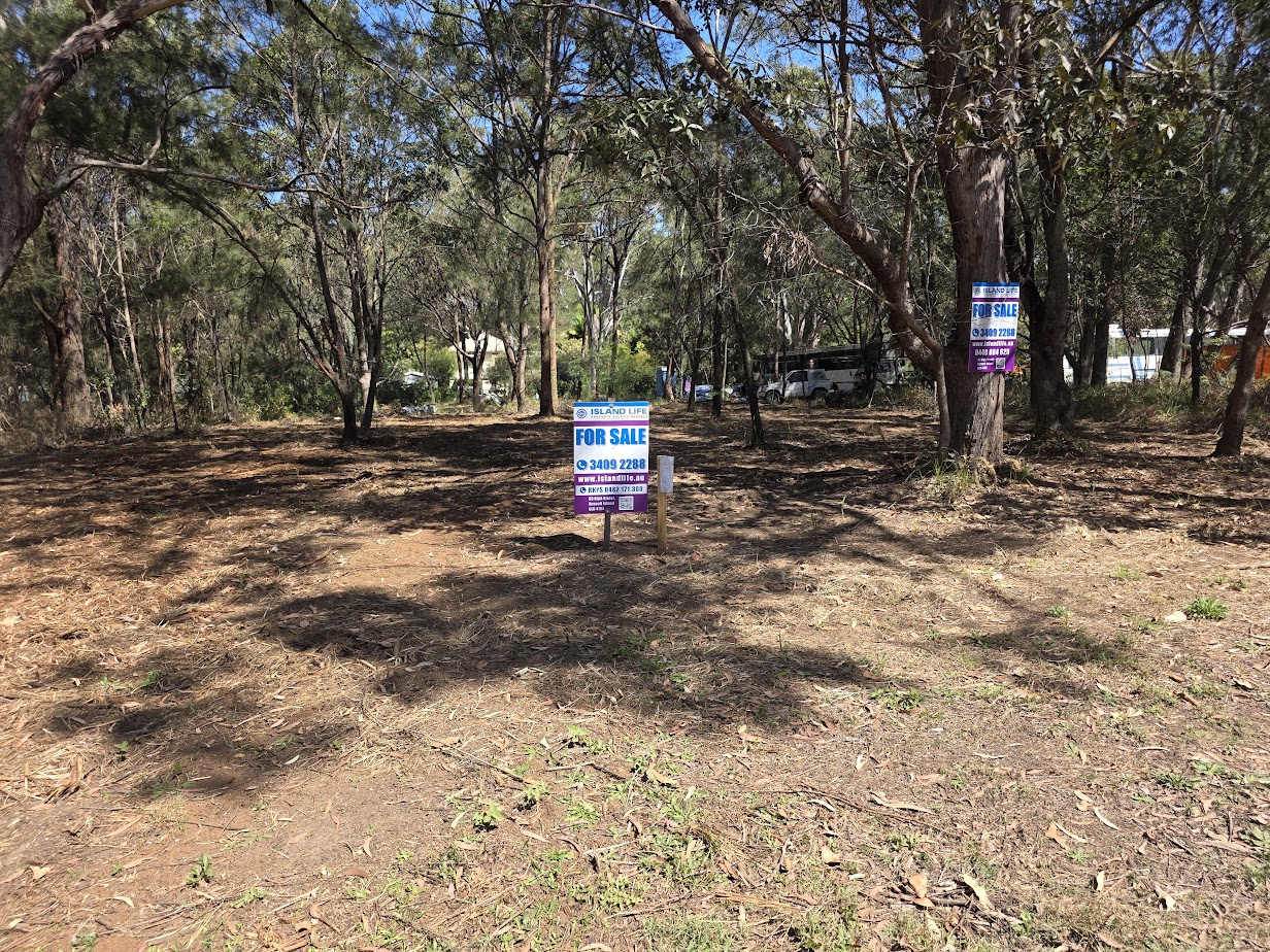 42 Hemp Hill Road, RUSSELL ISLAND QLD 4184