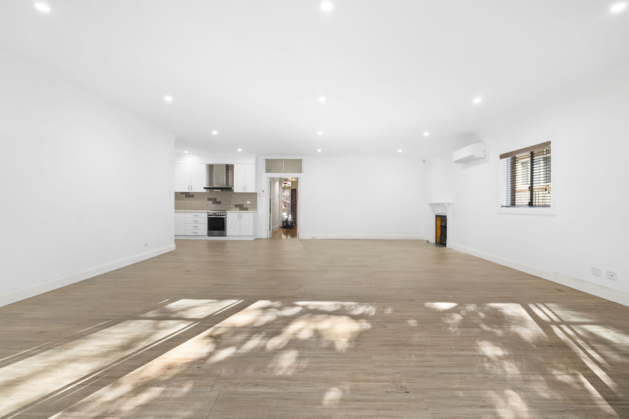22 Oak Street, Ashfield Leased by The Gallery Real Estate - image 5