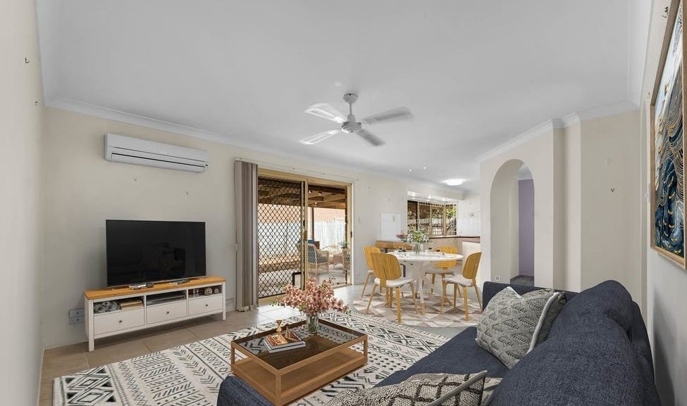 15 William Nixon Way, EDENS LANDING QLD 4207