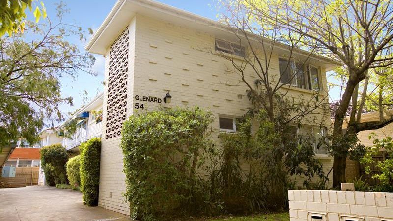 1 / 54 Narong Road, CAULFIELD NORTH VIC 3161
