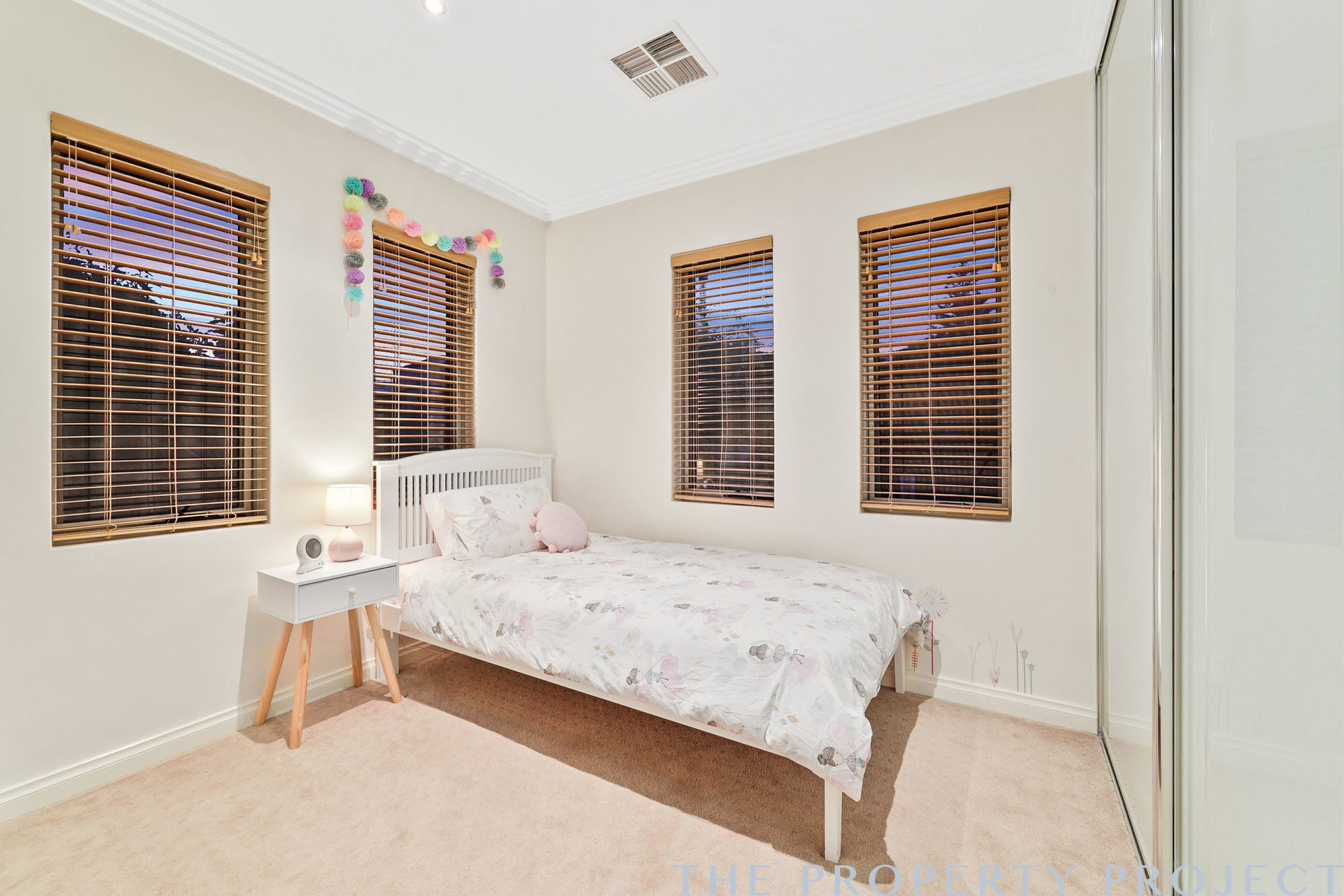 190 Woodside Street Doubleview WA 6018
