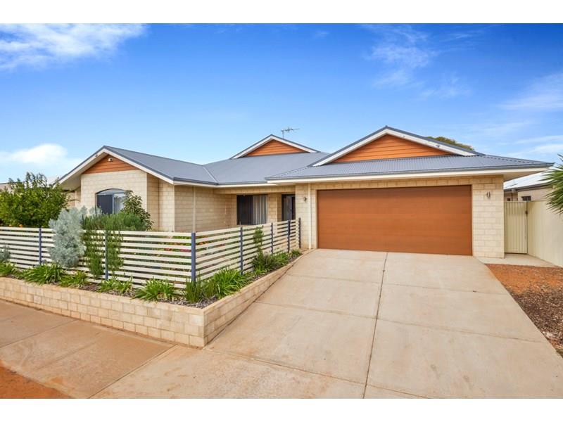 9 Puri Road, HANNANS WA 6430