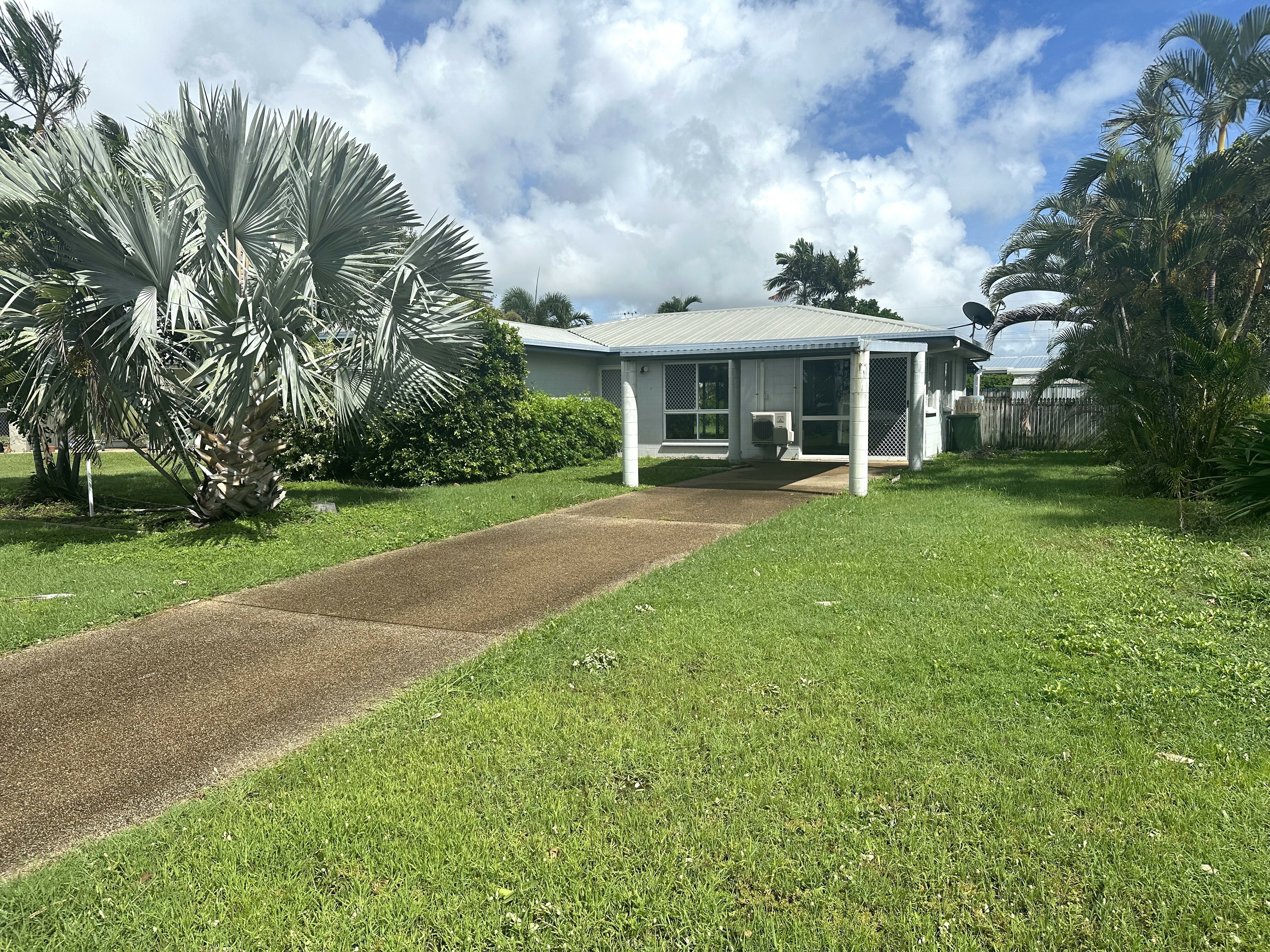 30 Rayleigh St, WULGURU QLD 4811