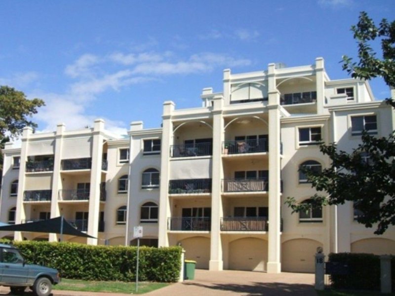 12 / 18 The Strand, NORTH WARD QLD 4810