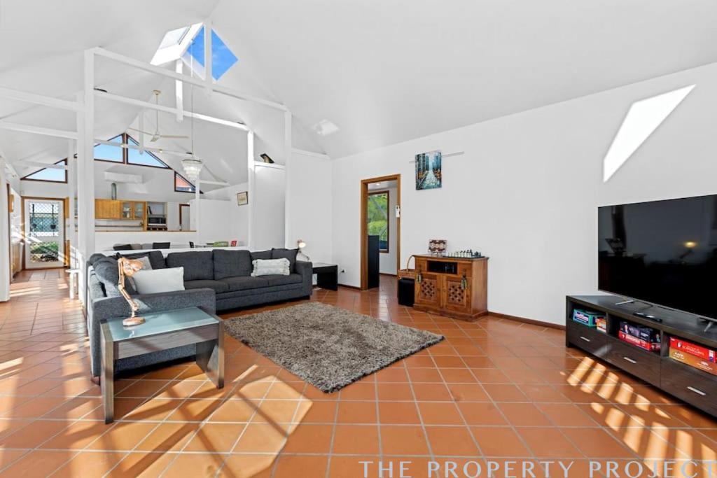160 Ocean Drive Quinns Rocks WA 6030